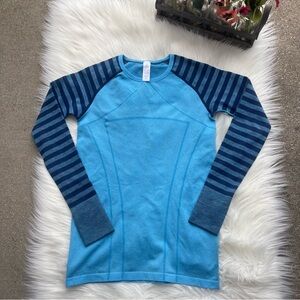 IVIVVA Swiftly Fly Tech Long Sleeve Blue Striped Athletic Top Girls Size 14